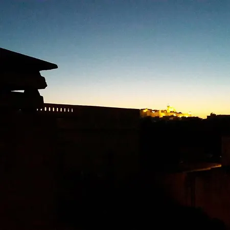 Ta' Lonza Farmhouse * Kerċem