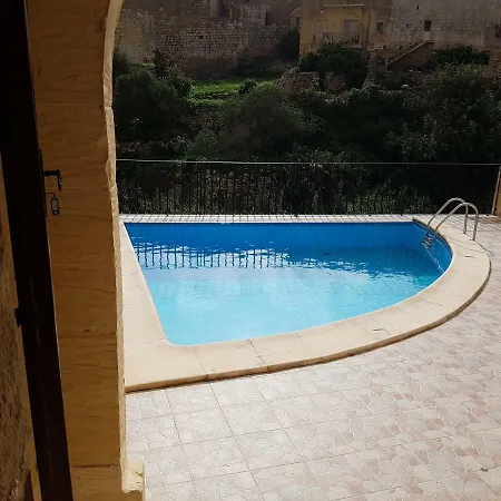 Ta' Lonza Farmhouse Dom wakacyjny Kerċem