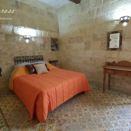 Ta' Lonza Farmhouse